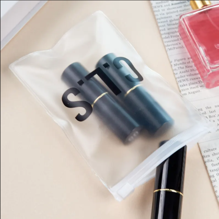 Custom Clear PVC Brush Pouch with Zip-Top Seal – Ideal for Makeup Brush Storage 